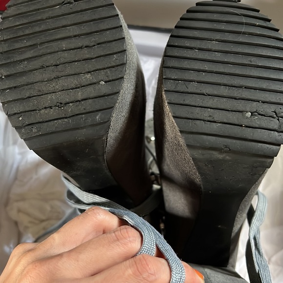 UNIF hellbound grey suede size 8 - Picture 13 of 16